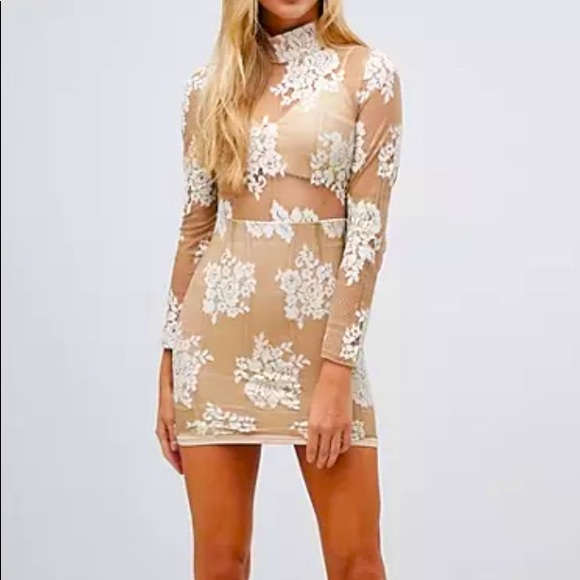 Missguided Dresses & Skirts - Missguided long sleeve lace dress
